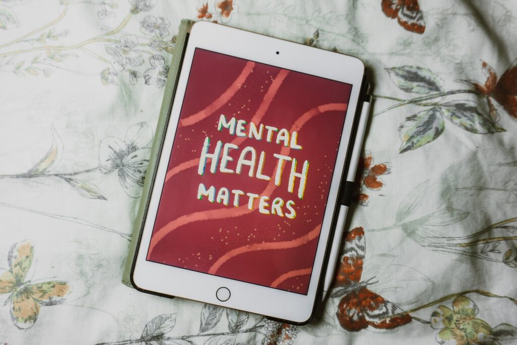 One Belief Organization provides our students with opportunities for personal development through a combination of presentations and a social-emotional learning curriculum. Our Mental Health Awareness program focuses on mental health awareness, conflict resolution, and addressing the needs of the whole child. We believe that mental health awareness is crucial for students. 
